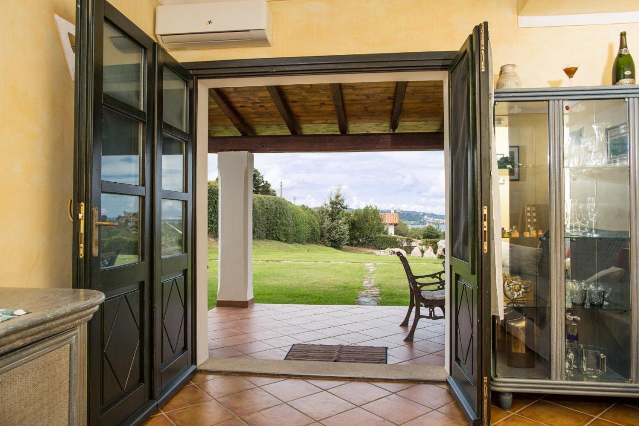 Villa Iris With Pool Baja Sardinia Kültér fotó