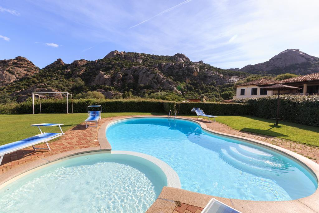 Villa Iris With Pool Baja Sardinia Kültér fotó