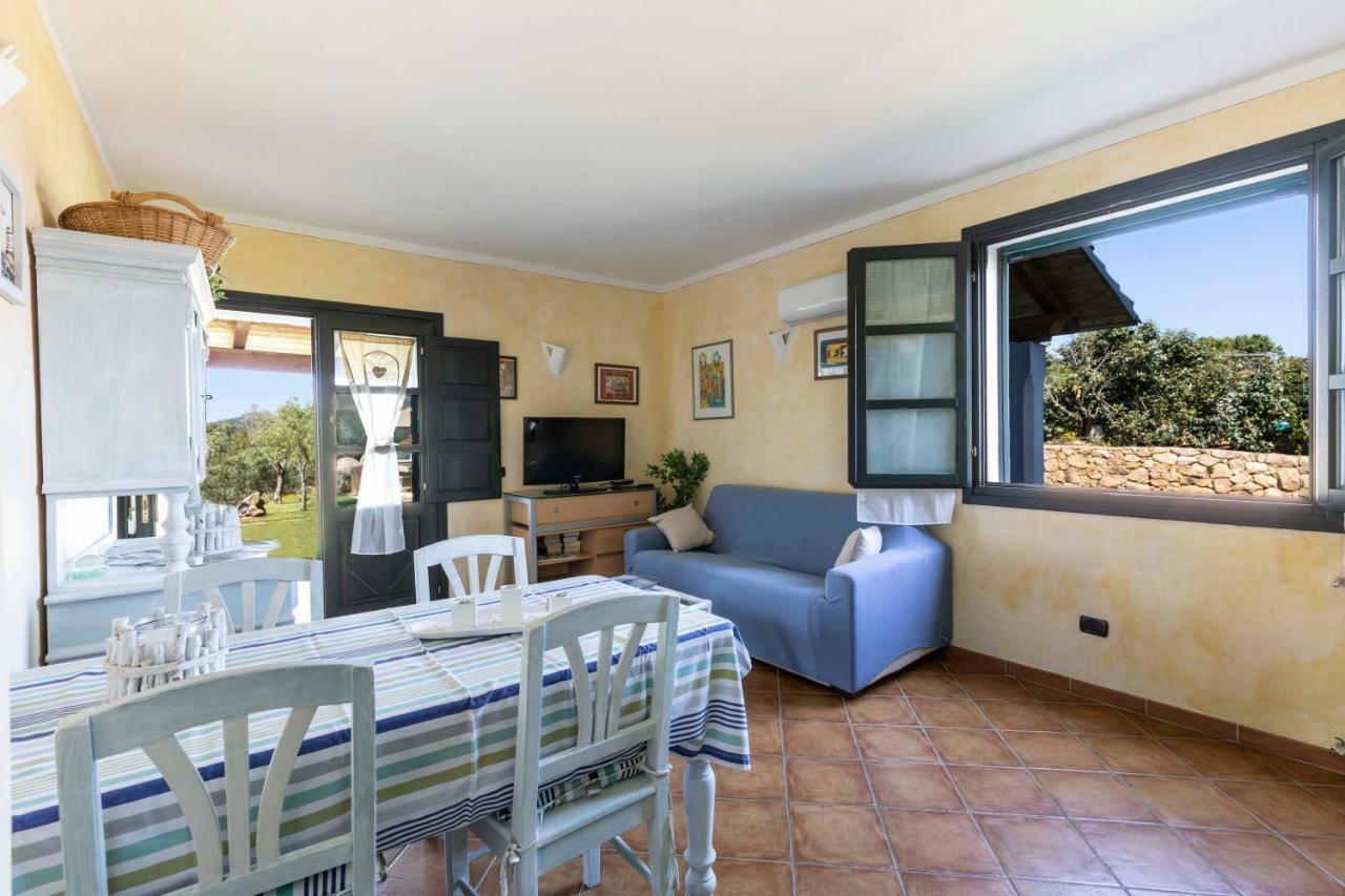 Villa Iris With Pool Baja Sardinia Kültér fotó