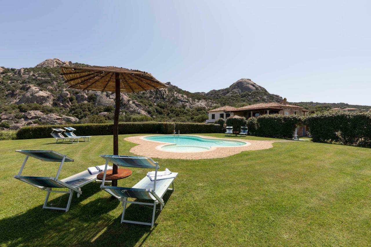 Villa Iris With Pool Baja Sardinia Kültér fotó