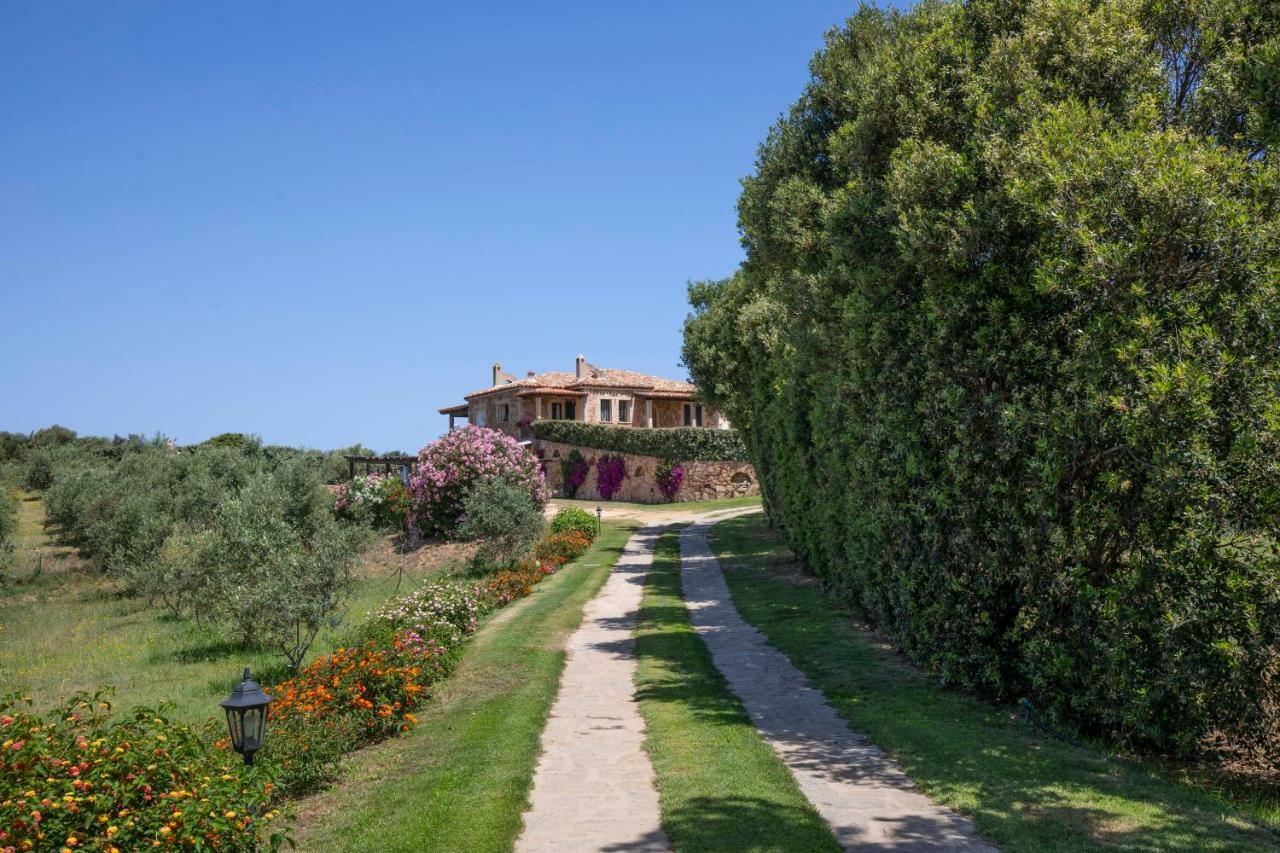 Villa Iris With Pool Baja Sardinia Kültér fotó